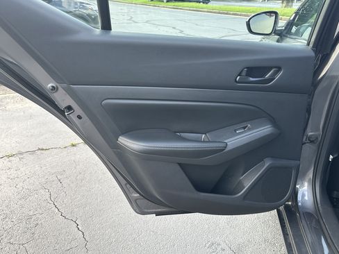 Used 2024 Nissan Altima 2.5 SV FWD image 20