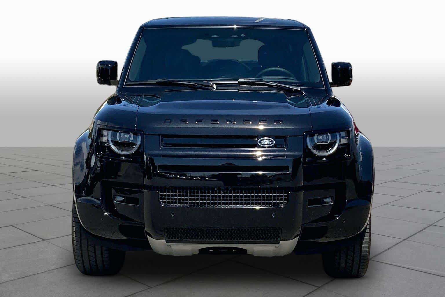 New 2026 Land Rover Defender 90 V8 AWD/4WD image 3