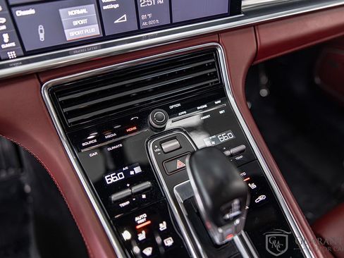 Used 2020 Porsche Panamera GTS AWD/4WD image 30