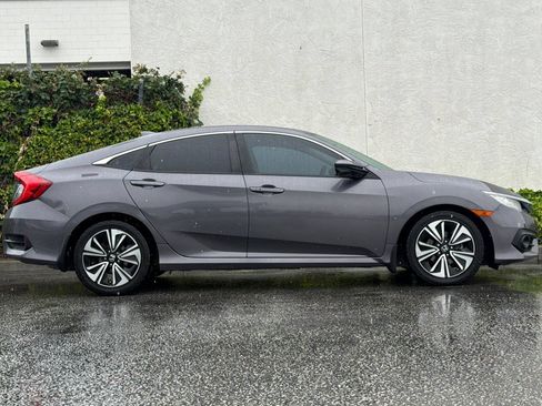 Used 2017 Honda Civic EX-T image 3