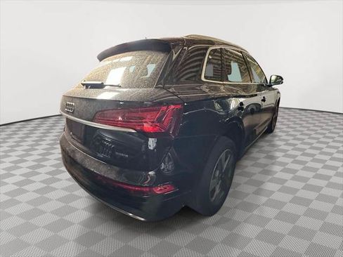 Used 2023 Audi Q5 Premium w/ Convenience Package AWD/4WD image 5
