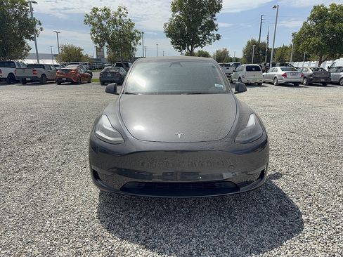 Used 2024 Tesla Model Y Long Range AWD/4WD image 5