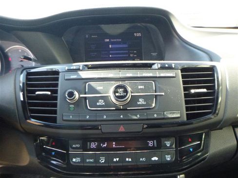 Used 2016 Honda Accord Sport image 13