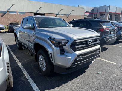 New 2025 Toyota Tacoma SR5