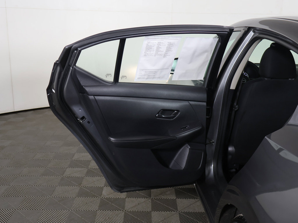 Used 2024 Nissan Sentra S FWD image 17