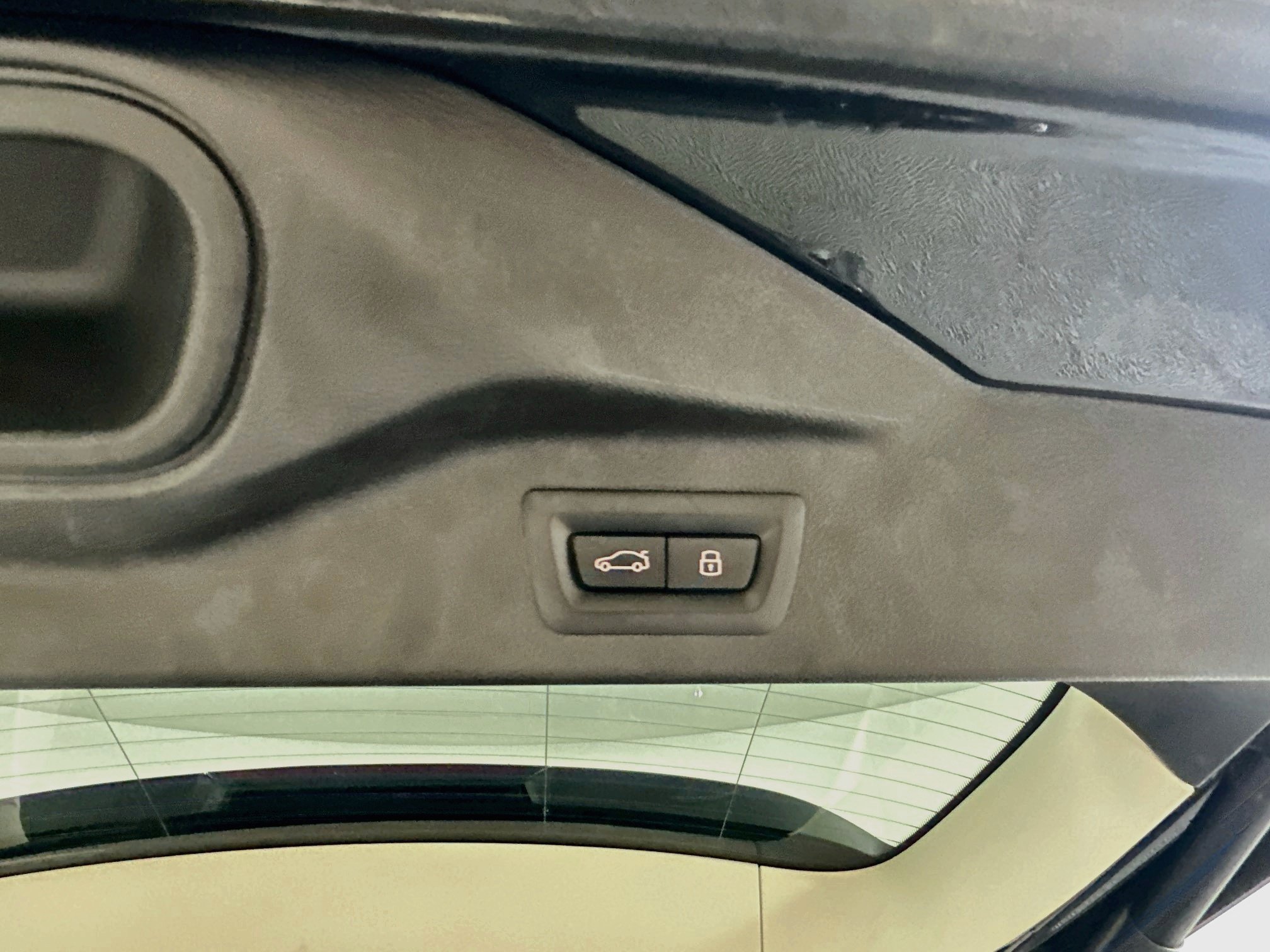 Used 2025 BMW X7 xDrive40i AWD/4WD image 32