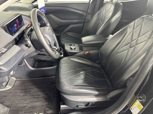 Certified 2021 Ford Mustang Mach-E Select w/ Comfort/Technology Package image 9