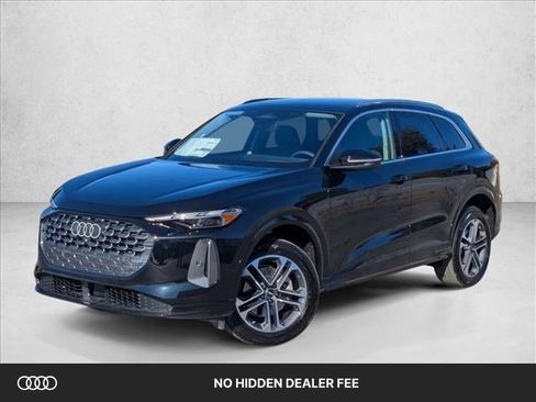 Used 2025 Audi Q5 Premium AWD/4WD image 1