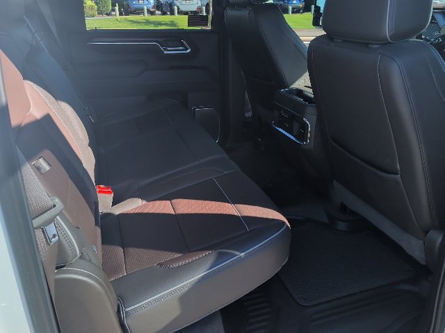 Used 2025 GMC Sierra 2500 Denali w/ Denali Reserve Package AWD/4WD image 11