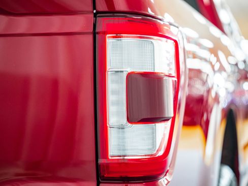 Certified 2023 Ford F150 Lariat w/ Equipment Group 502A High image 22