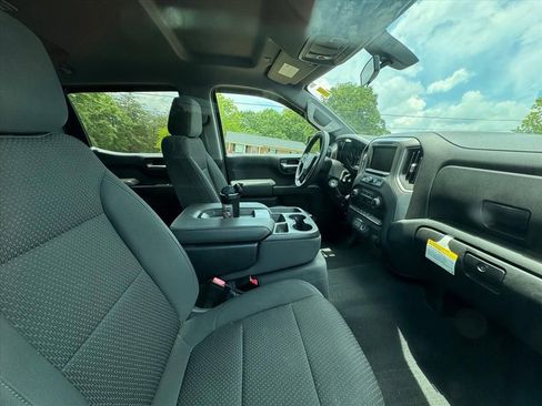 Used 2021 Chevrolet Silverado 1500 Custom Trail Boss AWD/4WD image 4