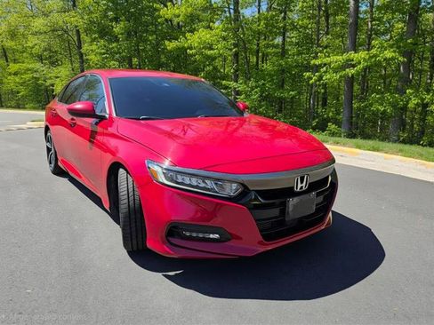 Used 2018 Honda Accord Sport image 1
