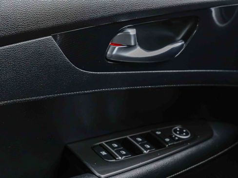 Certified 2023 Kia Forte GT-Line w/ GT-Line Technology Package FWD image 15