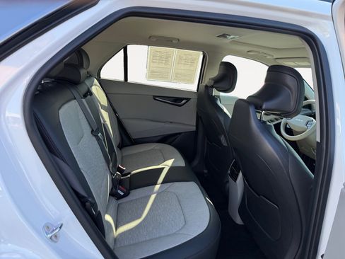 Used 2023 Kia Niro Wave FWD image 18
