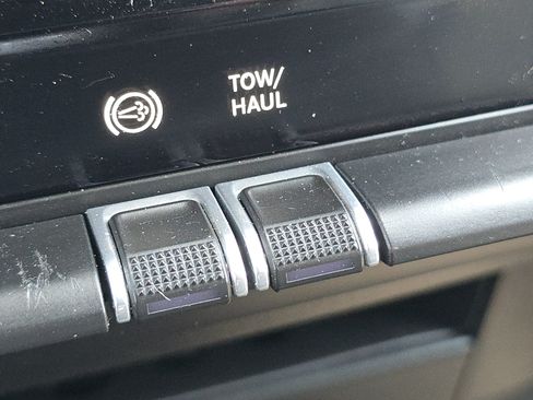 Used 2024 RAM 3500 Big Horn AWD/4WD image 7