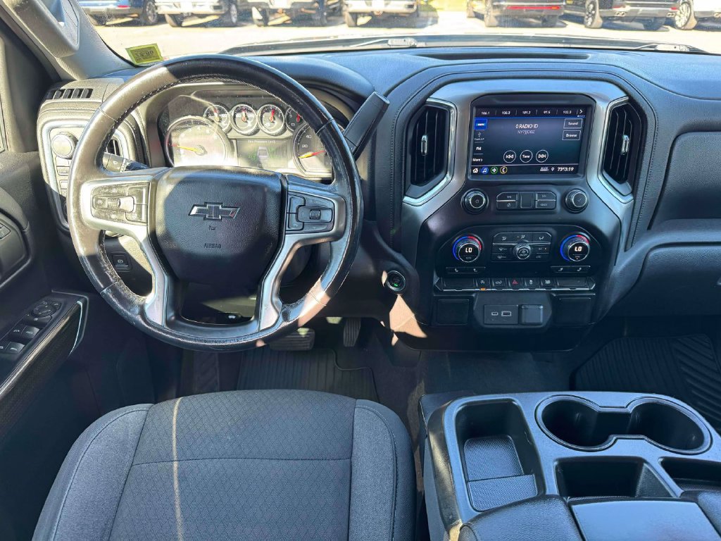 Used 2021 Chevrolet Silverado 1500 RST w/ Bed Protection Package AWD/4WD image 19