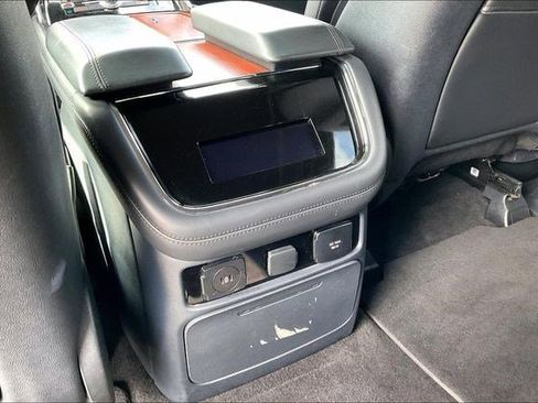 Used 2024 Lincoln Navigator Reserve image 37