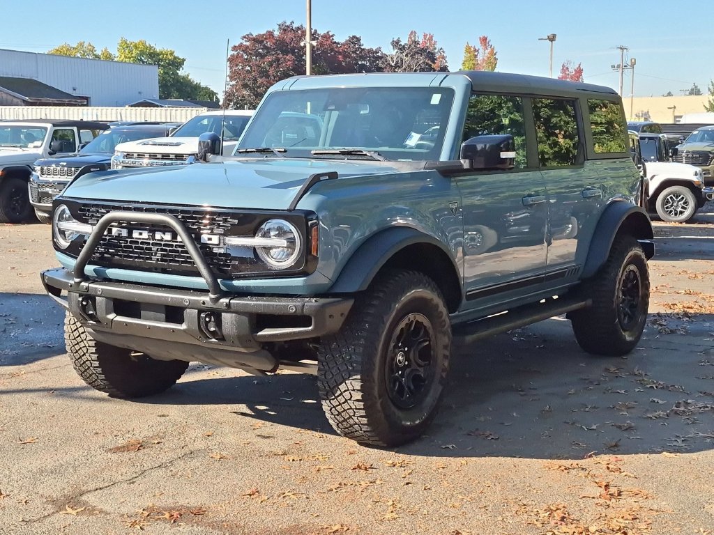 Used 2021 Ford Bronco First Edition AWD/4WD image 3