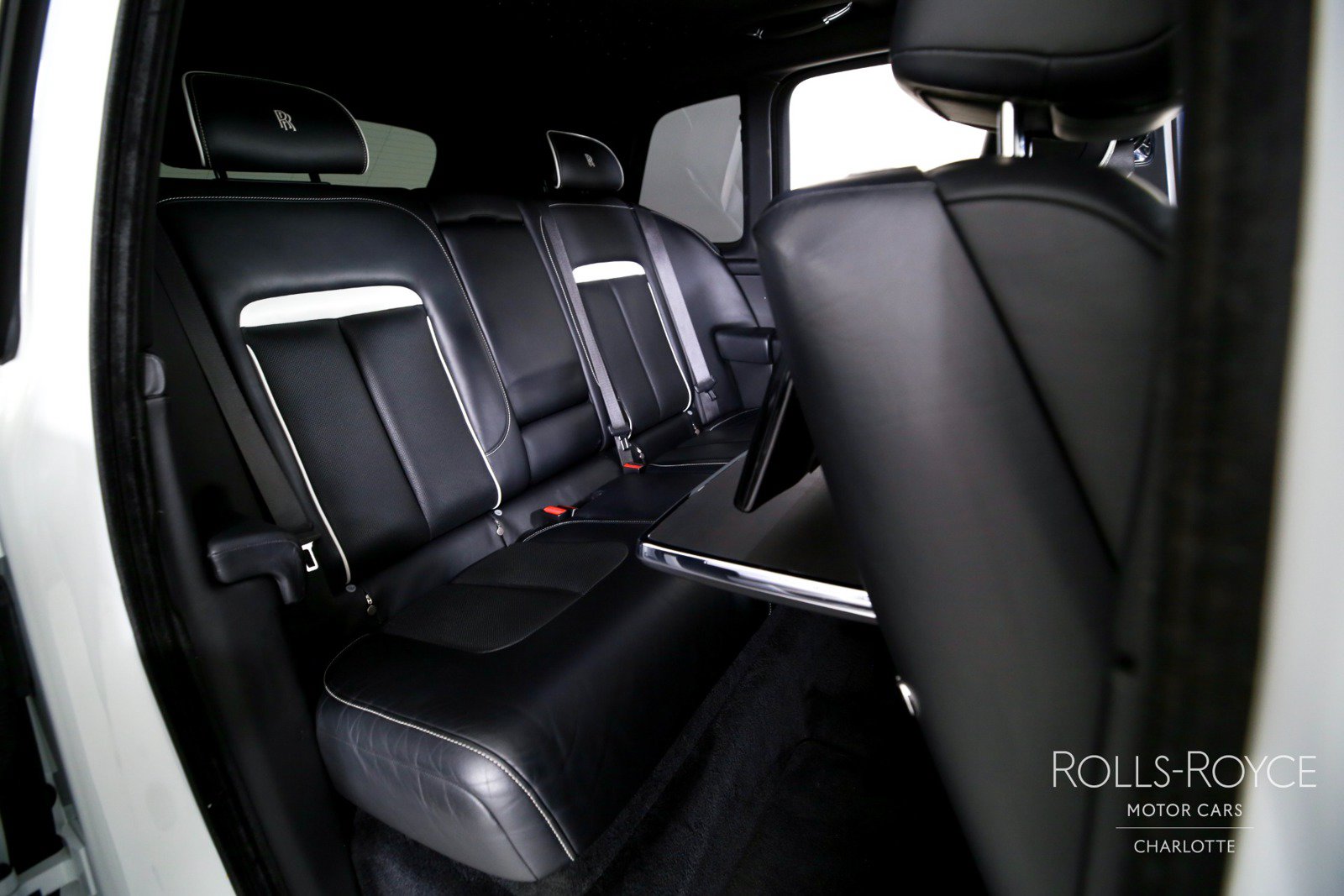 Used 2020 Rolls-Royce Cullinan AWD/4WD image 29