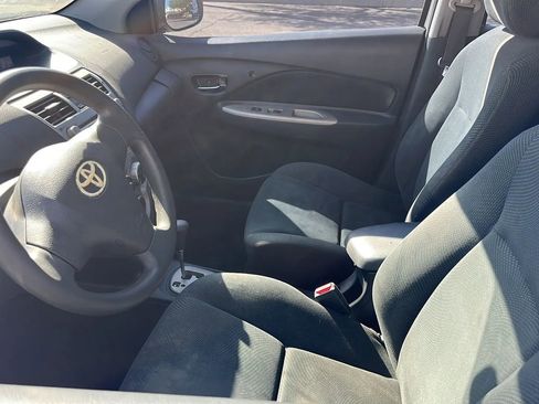 Used 2010 Toyota Yaris Sedan image 23