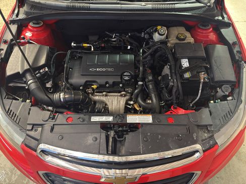 Used 2015 Chevrolet Cruze LTZ w/ Sun, Sound and Sport Package FWD image 31
