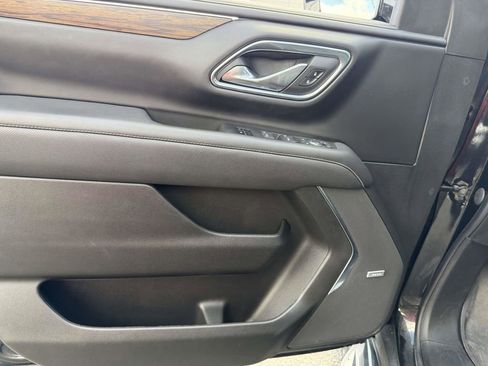 Used 2023 Chevrolet Tahoe Premier AWD/4WD image 23