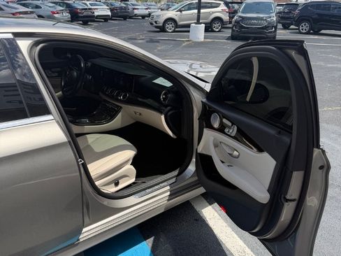 Used 2021 Mercedes-Benz E 350 Sedan w/ Premium Package image 26