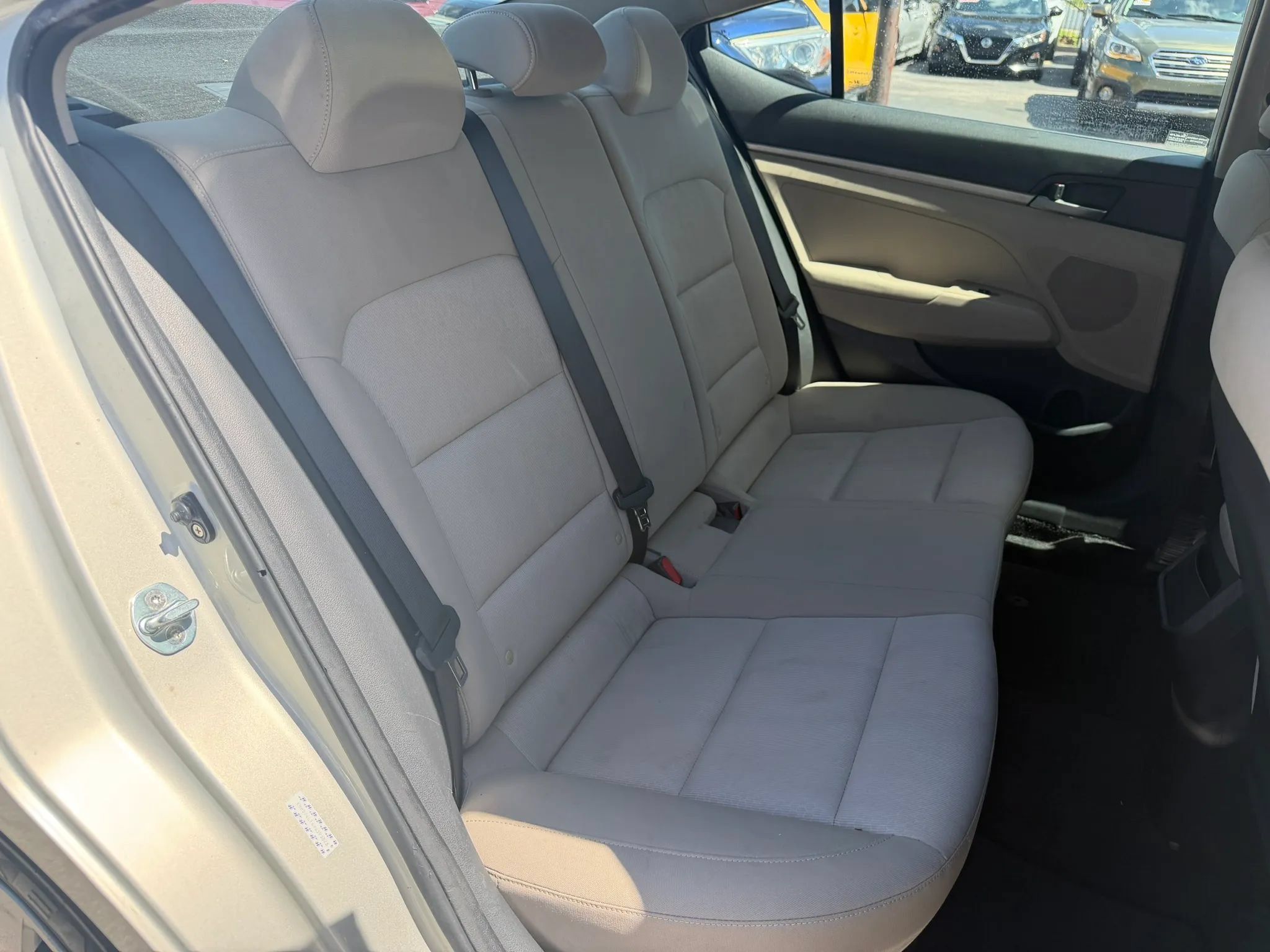 Used 2017 Hyundai Elantra SE FWD image 13