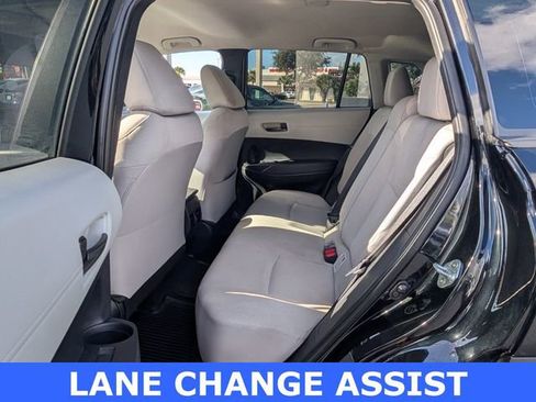 Used 2024 Toyota Corolla Cross L image 5