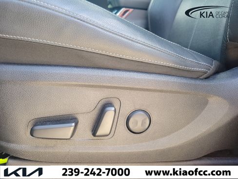 Used 2022 Kia Telluride EX w/ EX Premium Package FWD image 24