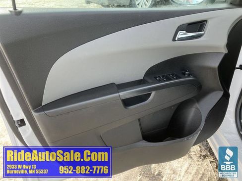 Used 2012 Chevrolet Sonic LT image 9