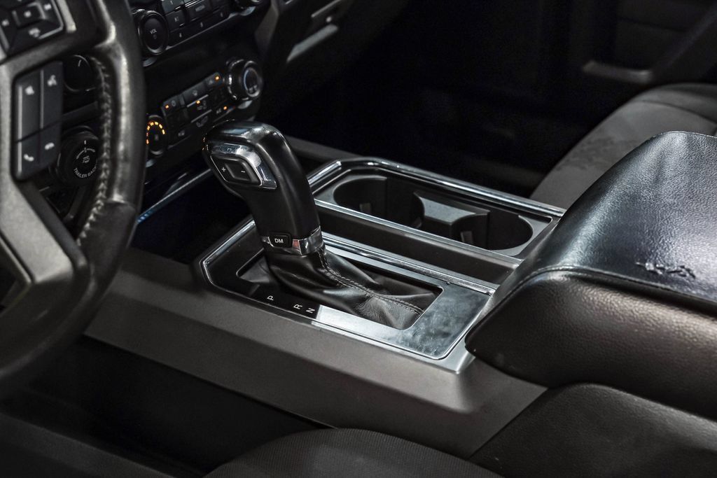 Used 2019 Ford F150 XLT w/ Equipment Group 302A Luxury AWD/4WD image 28