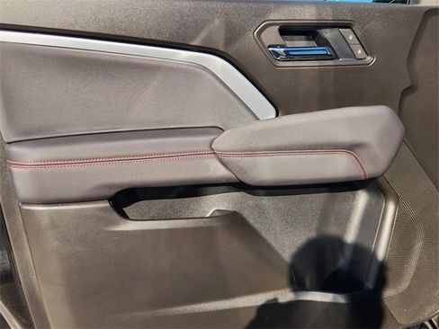 Used 2025 Chevrolet Colorado Z71 image 22