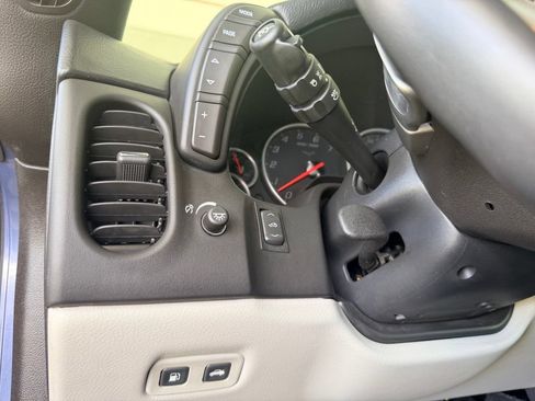 Used 2011 Chevrolet Corvette Grand Sport w/ Preferred Equipment Group RWD image 18