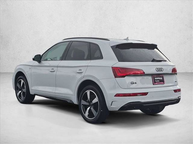 Used 2023 Audi Q5 2.0T Premium Plus w/ Premium Plus Package AWD/4WD image 8