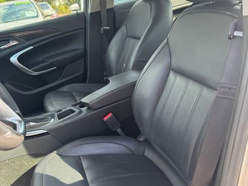 Used 2013 Buick Regal Leather image 9