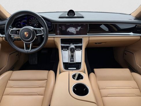 Used 2019 Porsche Panamera image 13