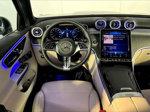 Used 2026 Mercedes-Benz GLC 300 4MATIC image 6