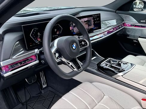 Certified 2026 BMW 740i xDrive AWD/4WD image 18