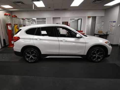 Used 2019 BMW X1 xDrive28i w/ Convenience Package image 9