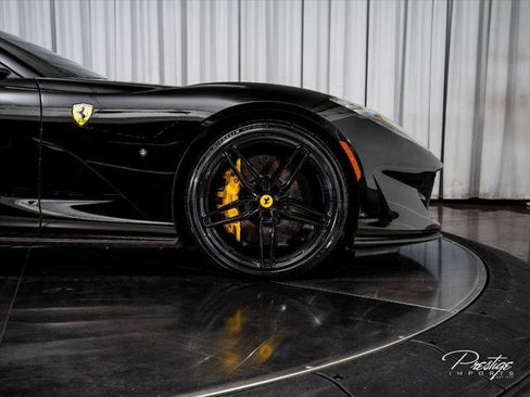 Used 2022 Ferrari 812 GTS RWD image 30