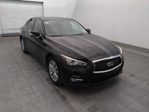 Used 2017 INFINITI Q50 2.0t w/ Moonroof Package RWD image 13