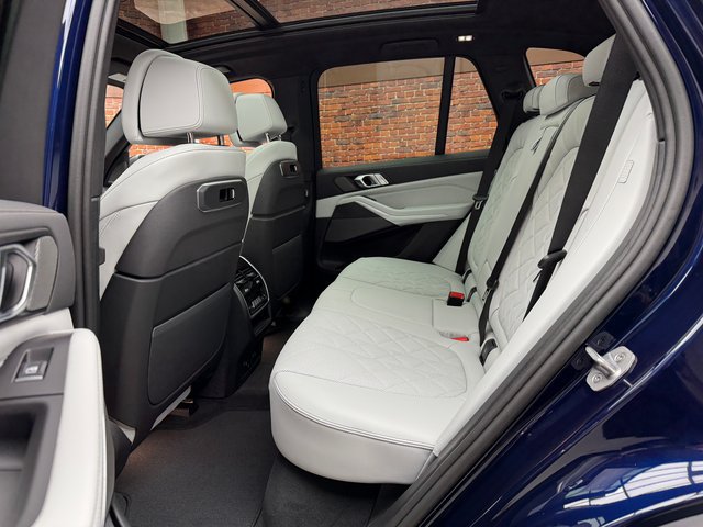 Used 2026 BMW X5 xDrive40i AWD/4WD image 23