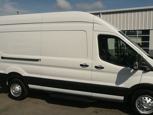 New 2026 Ford Transit 250 148 High Roof AWD image 6