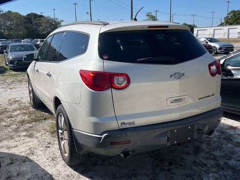 Used 2011 Chevrolet Traverse LTZ image 18