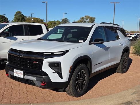 New 2026 Chevrolet Traverse Z71 w/ Driver Confidence Package image 1