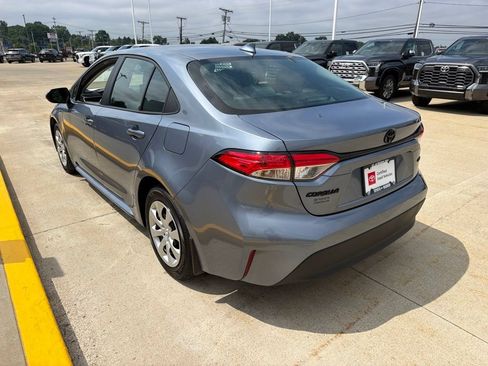 Used 2023 Toyota Corolla LE w/ Carpet Mat Package (TMS) FWD image 7