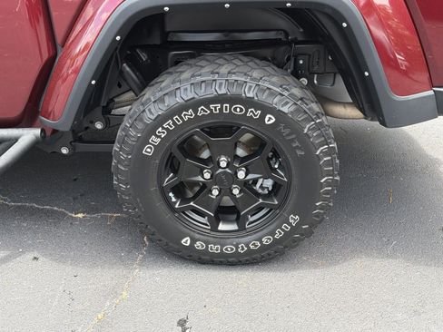 Used 2022 Jeep Gladiator Sport AWD/4WD image 28