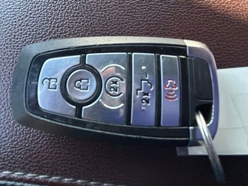 Used 2023 Ford F150 Lariat w/ Equipment Group 502A High image 19