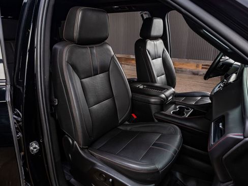 Used 2022 Chevrolet Tahoe RST w/ Luxury Package image 26